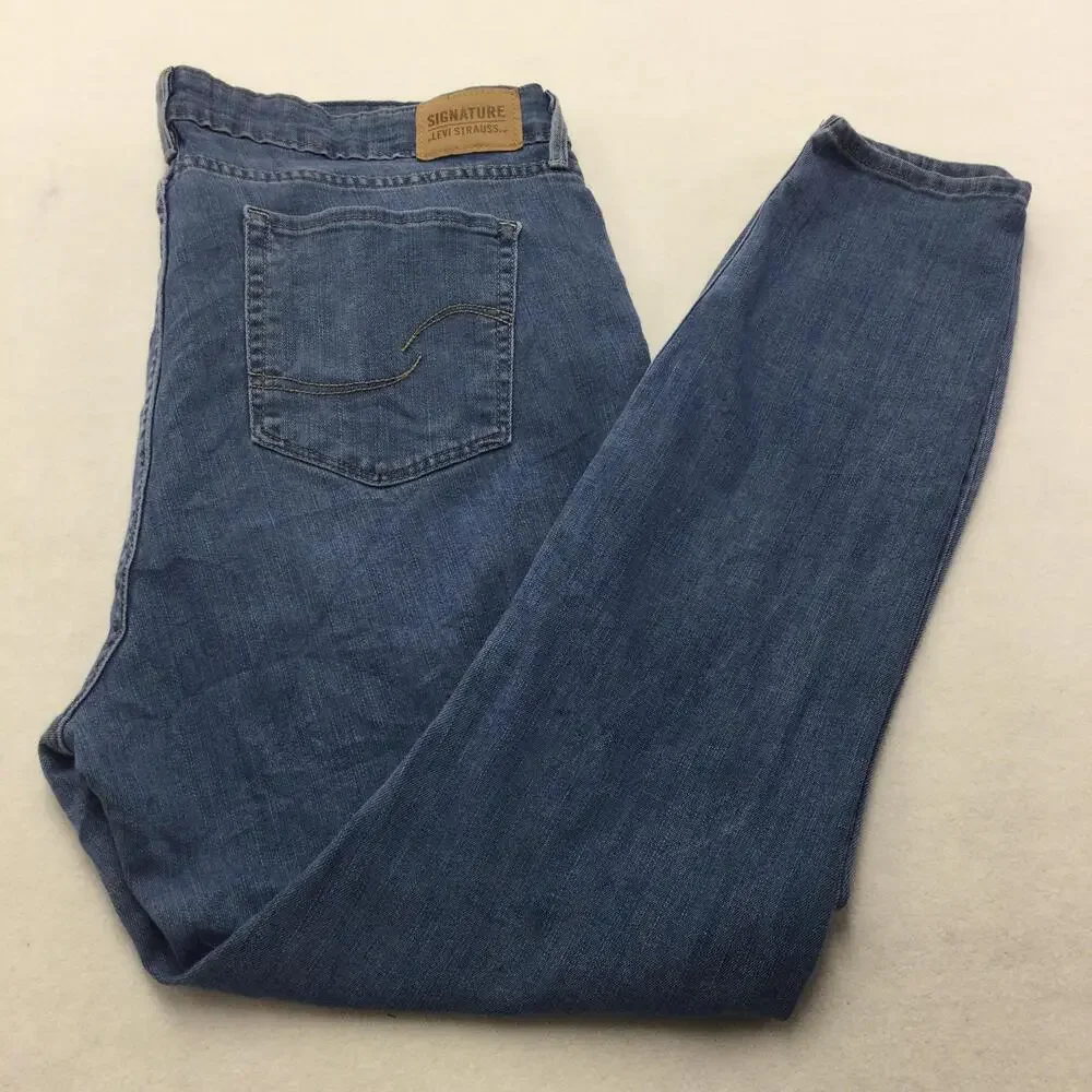 Signature Levi Strauss & Co Mid Rise Skinny Jeans Womens 18M Blue Stretch Denim